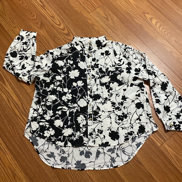 POL women’s floral button down black & white Collared shirt high / low l/s M - Picture 12 of 12